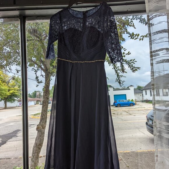 JJ's House Mother of the Bride Dress 3/4 Sleeve Knee Length 12 NWT - Picture 1 of 5